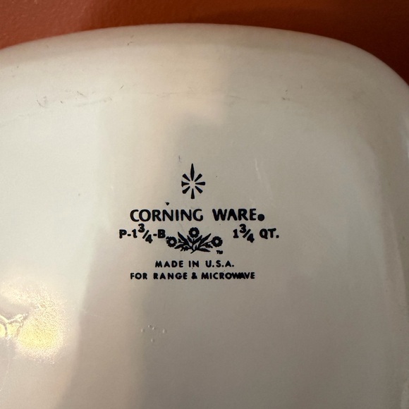Corningware Baking Dish - Picture 5 of 5